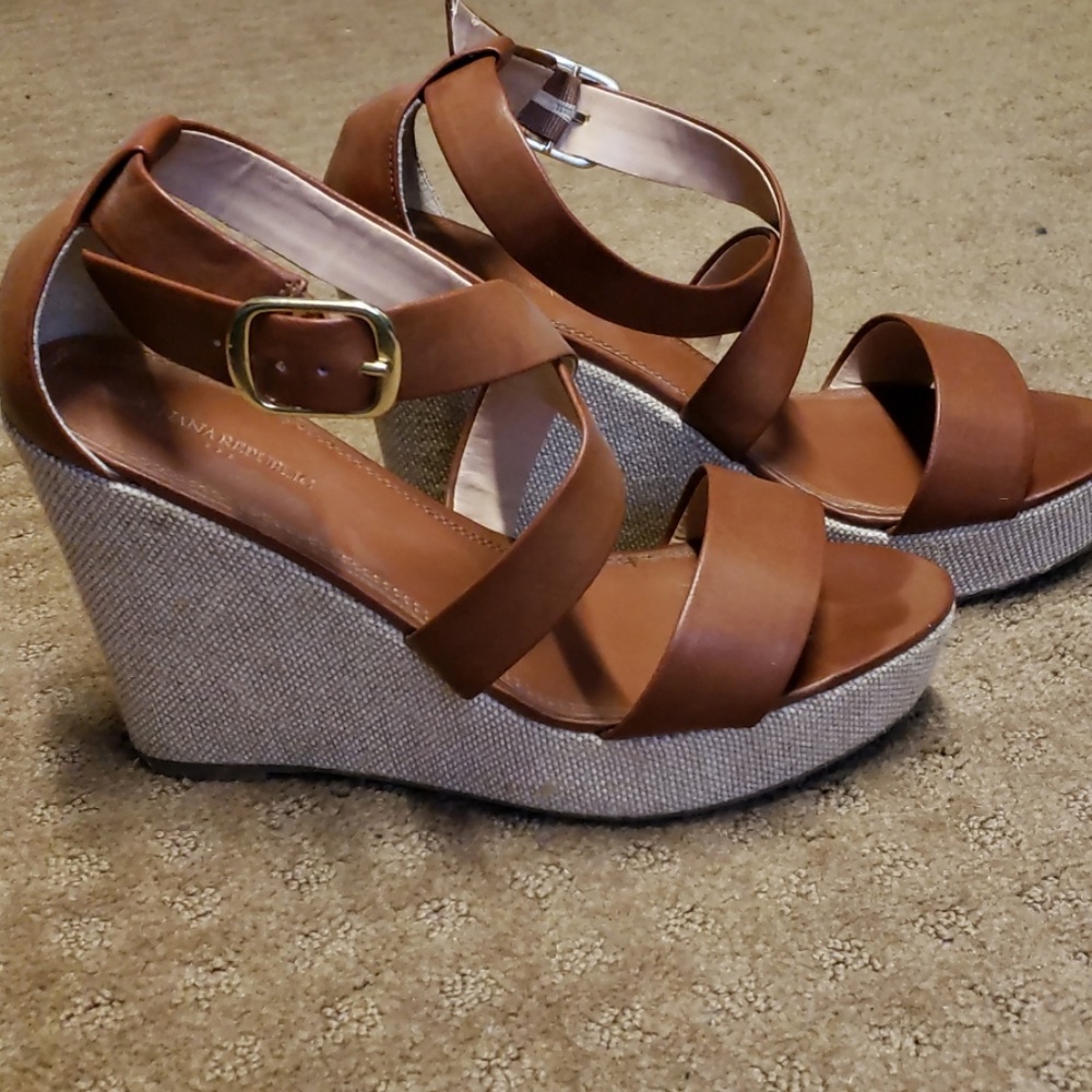Banana Republic Brown Strappy Wedge Sandals
